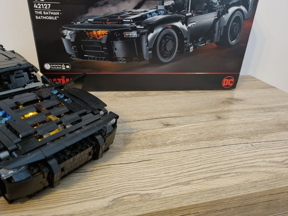 OFFERTA ELETTROVILLAGE LEGO TECHNIC DC BATMAN BATMOBILE 1360 PEZZI RIF.  42127