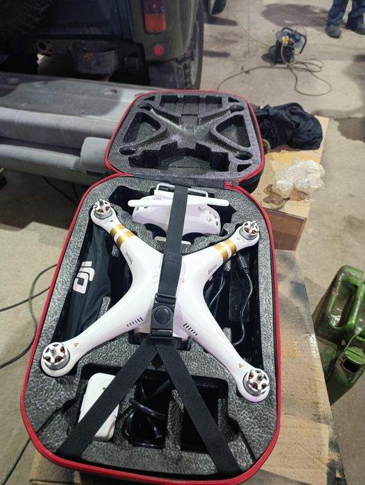 Dji PHANTOM 3 квадрокоптер