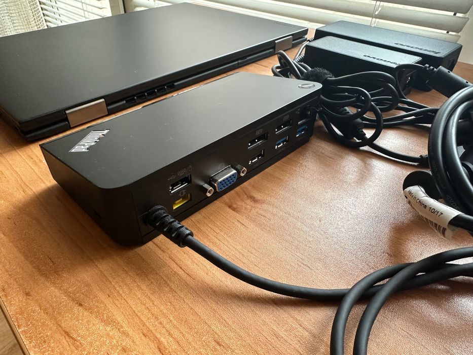 Thinkpad X1 Carbon i5-6200u, 8GB RAM, 256GB M.2 + Докинг Станция