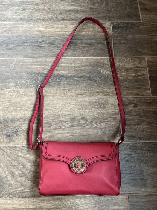 Чанти Tommy, Moschino, Juicy Couture, Guess, Chanel, YSL
