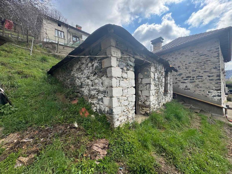 Къща в село Аламовци, Златоград