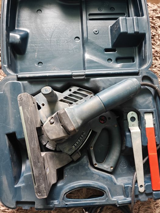 Masina de frezat/canelat Bosch  GNF 35CA