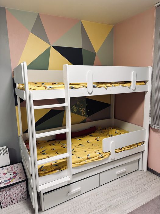 Детско двуетажно легло