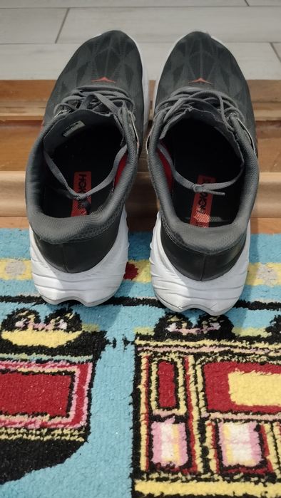 Hoka One Carbon X