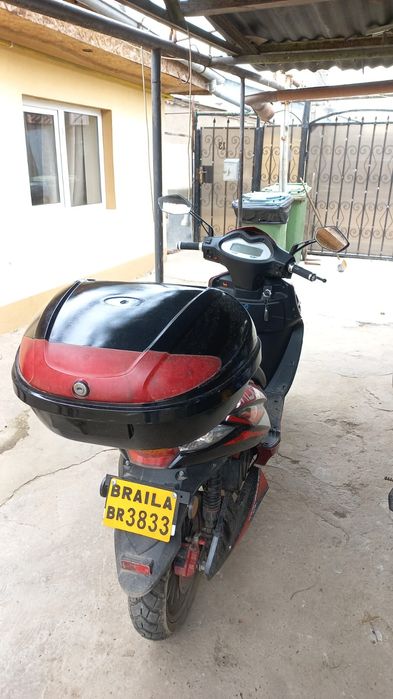 Scuter electric vand