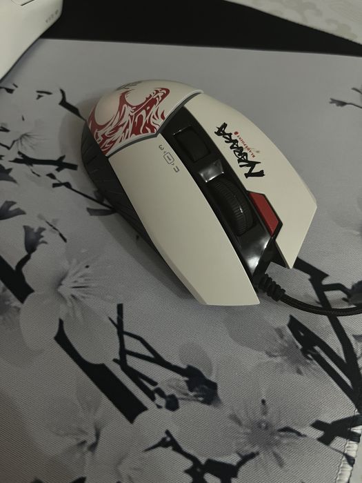 Мышка Bloody W95 Max Naraka белый