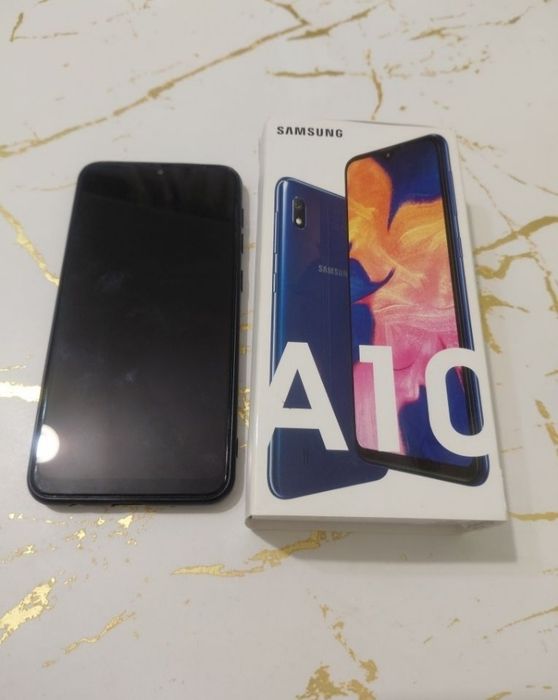 Samsung galaxy A10.