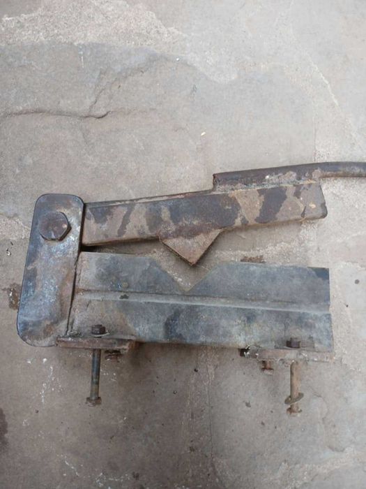 Ръчна преса за огъване на тел