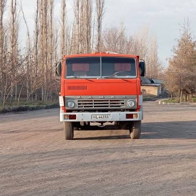Kamaz sotiladi ideal holatda