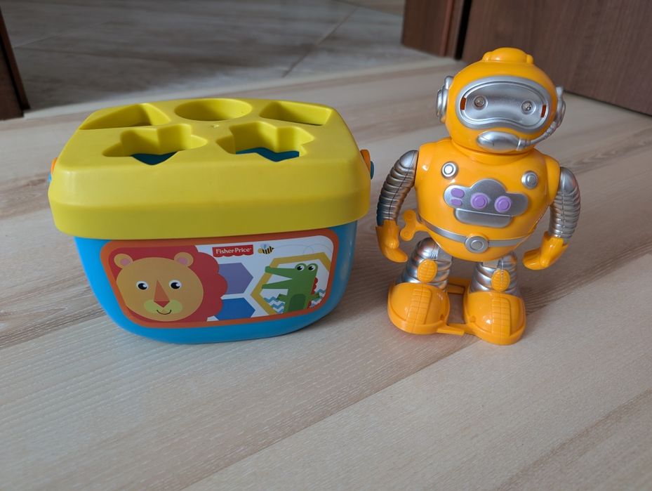 Детски играчки подходящи за 18-36 м