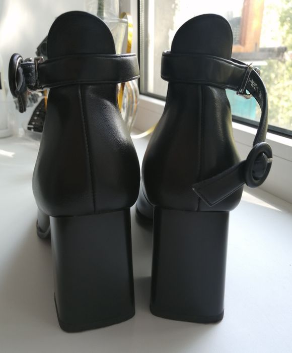 Продам туфли в идеальном состоянии