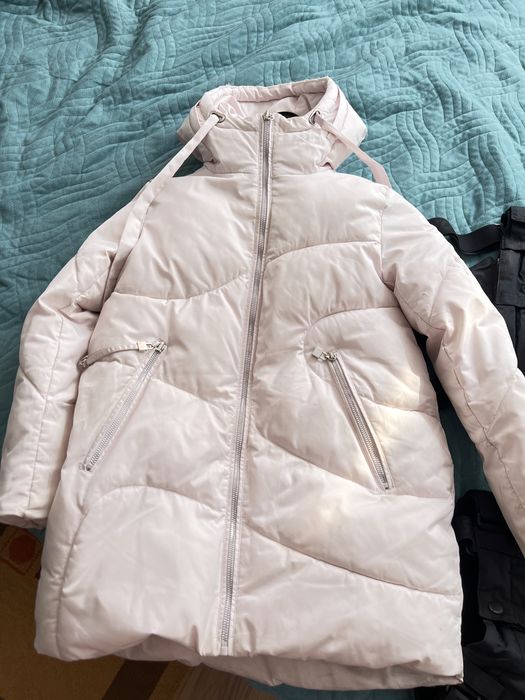 8 тыс куртка на дев 140 рр