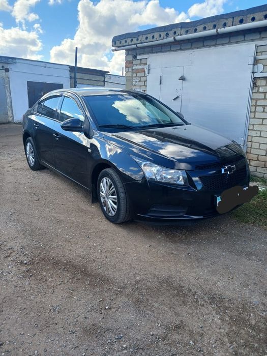 Продам машину шеврале круз