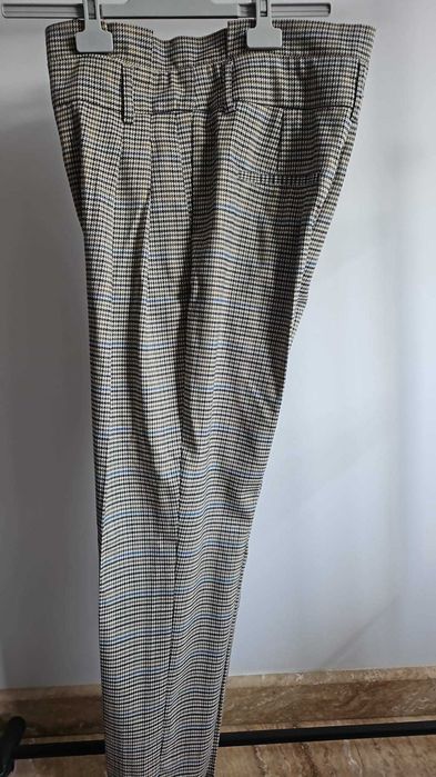 Pantaloni damă eleganți Reserved mărimea 38 – carouri pied-de-poule