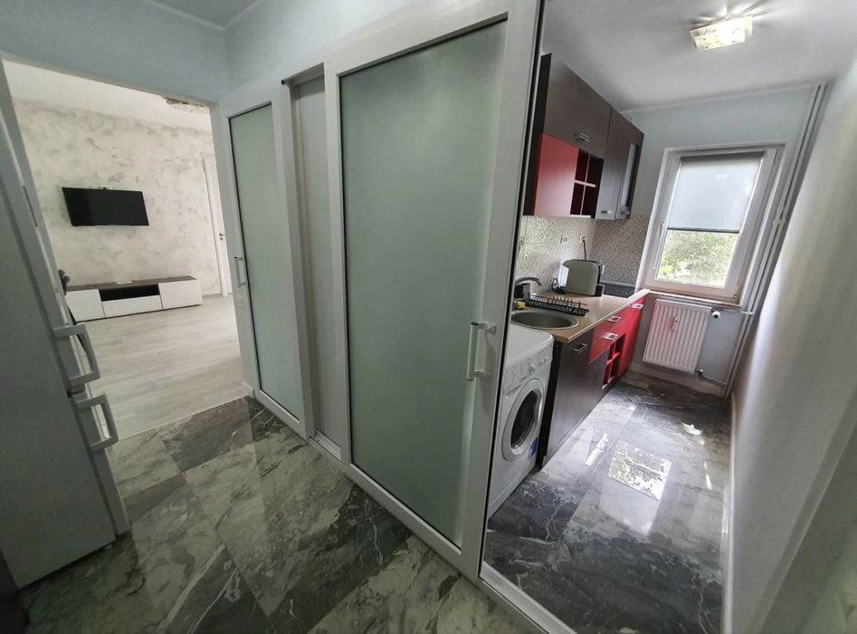 Închiriez apartament 2 camere Tomis Nord zona Campus