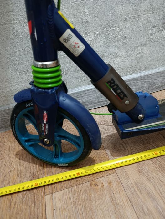 Продам Самокат б/у
