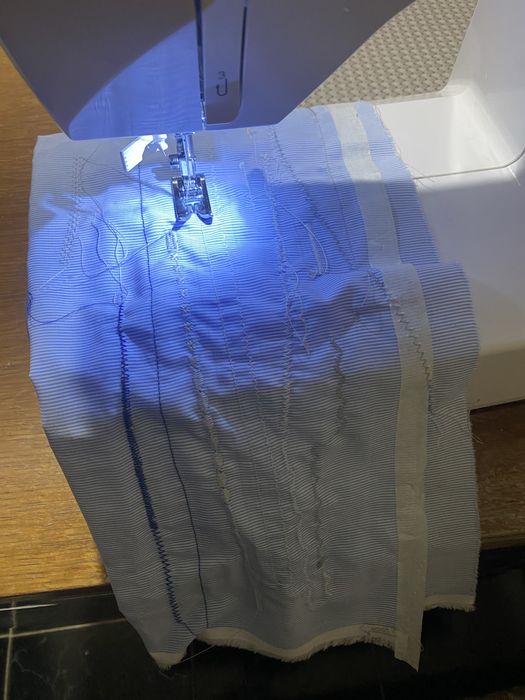 Masina de cusut computerizata Singer