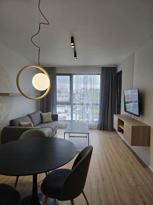 Дава се под наем Двустаен апартамент в Пловдив, Остромила - 70 кв.м за 450 € - Снимка #1