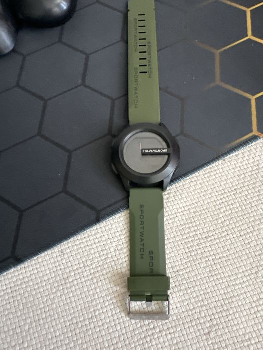 Продам спортивные часы