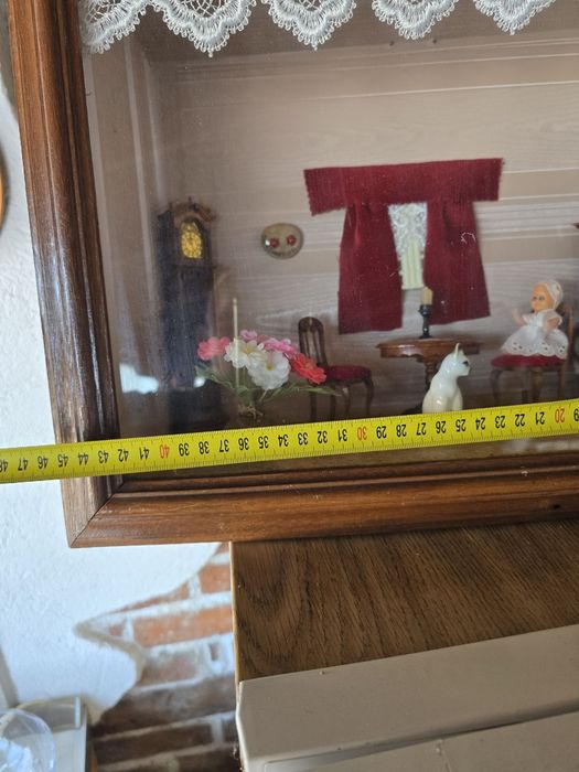 Обемна  ретро картина с дървена рамка