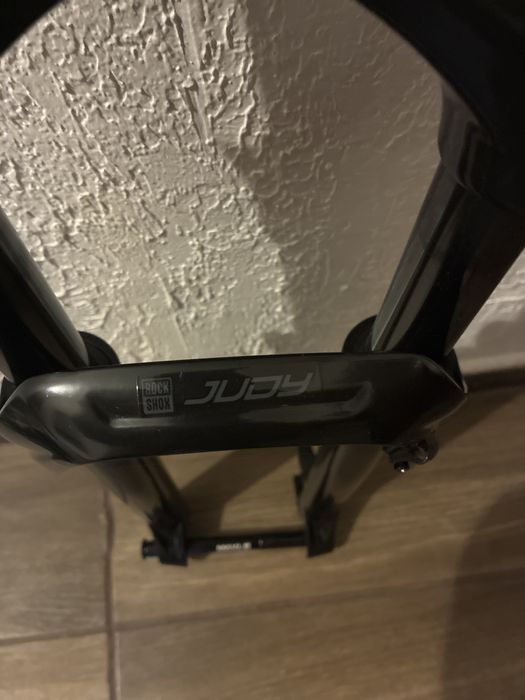 вилка rock shock 27,5 цола