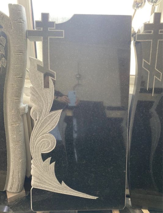 Памятники (гранит и мрамор)