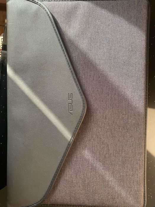 Asus Zenbook 14 UM425QA
