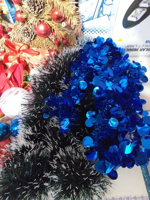 Lot Decoratiuni de Craciun Beteala.Globuri