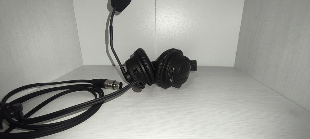 Căști profesionale pentru broadcast Sennheiser HMD 27( Pioneer, Akg)