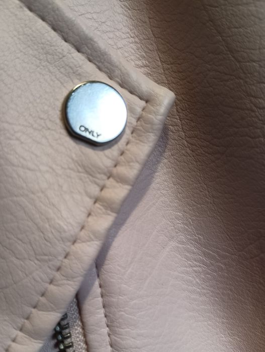 Кожено дамско яке размер S