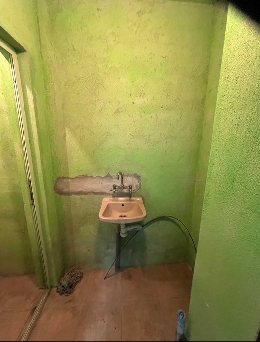 Продава се Магазин в Казанлък - 20 кв.м за 1658 €/кв.м - Снимка #4