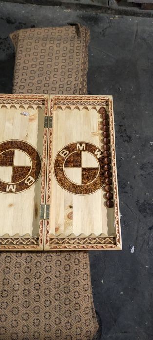 Продам резные нарды BMW