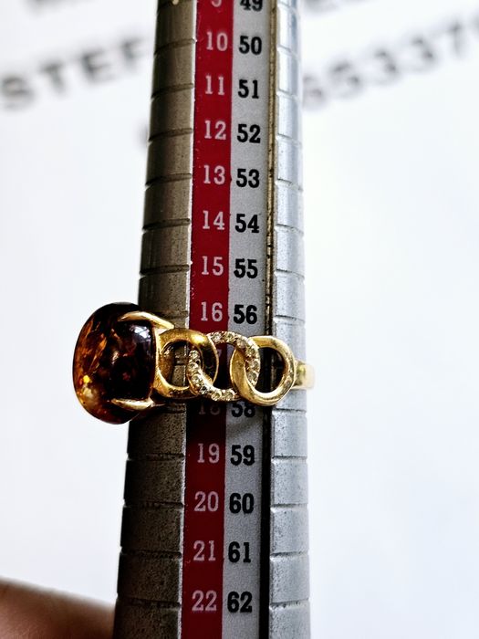 Vand inel din aur 18 k cu piatra  chihlibar cod 691