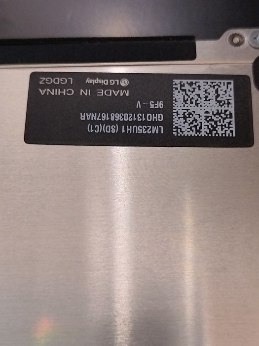 Dezmembrez Apple model A2438 display și carcasa este ok