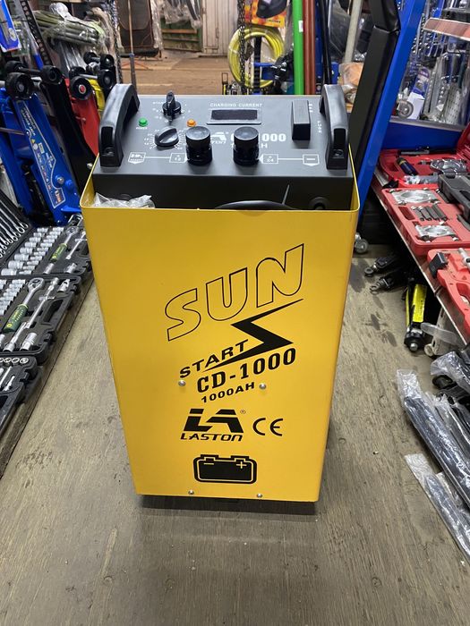 Зарядное / пусковое устройство