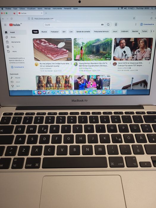 Macbook Air 2011 13"  i5, 4gb RAM, 128gb SSD, functional + incarcator