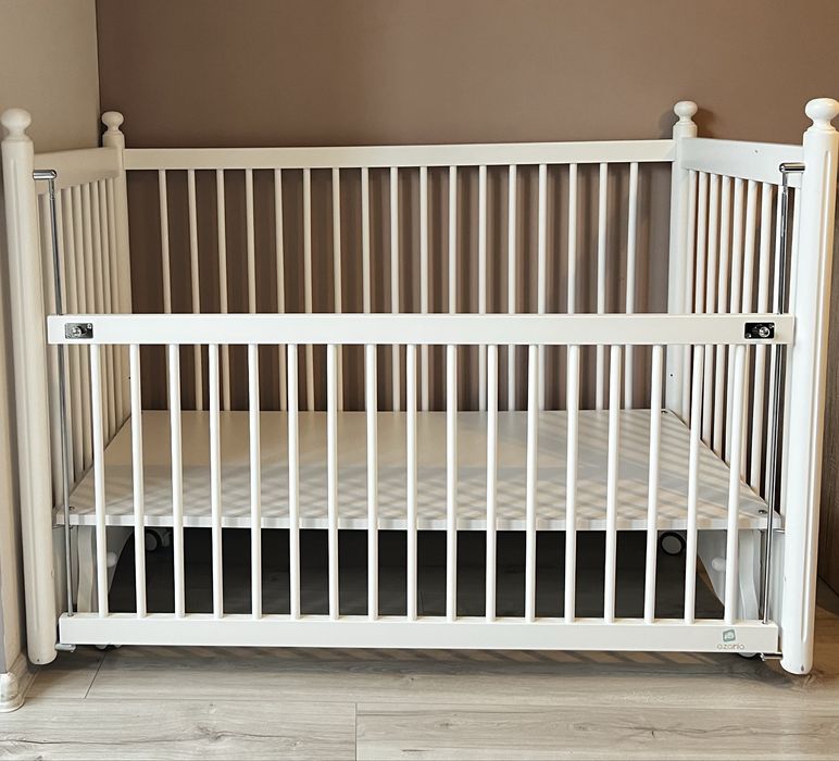 Дървено бебешко легло с люлка Azaria Mondo 60*120