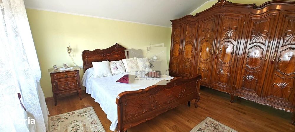 Casa cu 4 camere 2 bai si 830 mp teren in zona Bavaria