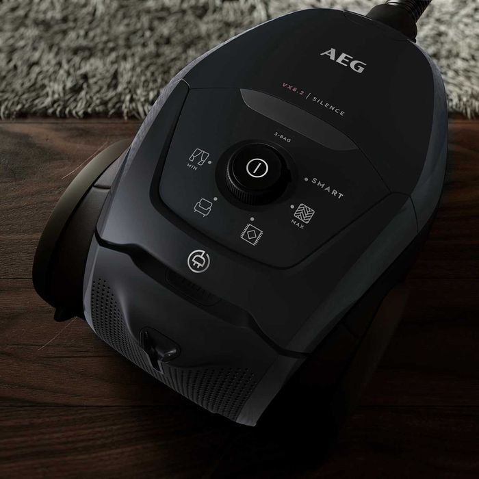 Прахосмукачка с торба AEG VX82-1-2ST 600W изключително тиха