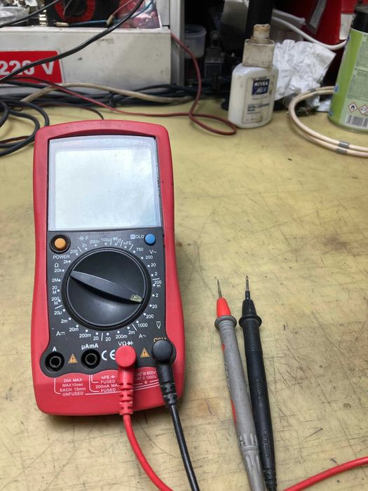 Multimetru digital UT58A