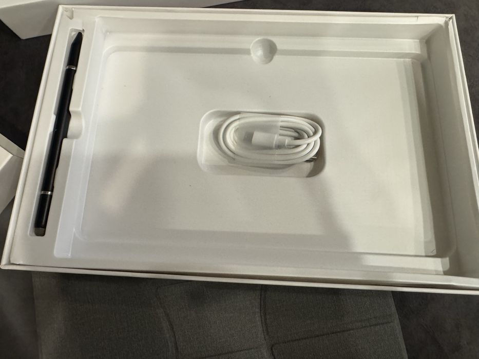 Планшет Galaxy Tab9