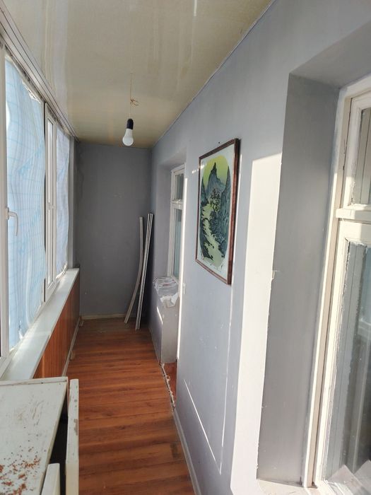 Чирчик ш. Центральный бозор кирпичный дом 1х/3/4