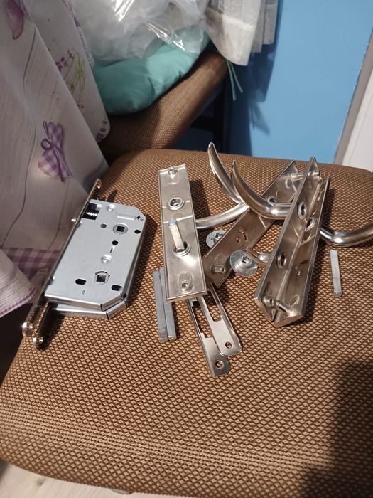 Брава Метал с дръжки