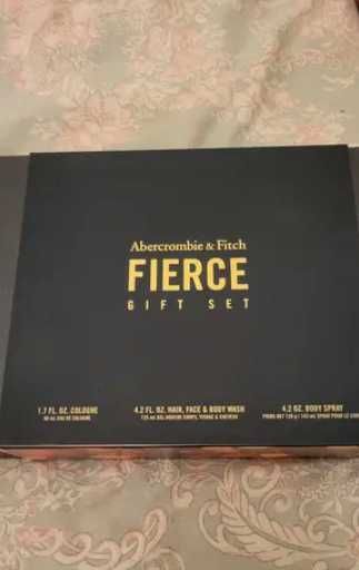 Подаръчен комплект Abercrombie & Fitch Fierce - парфюм,душ гел,дезодор
