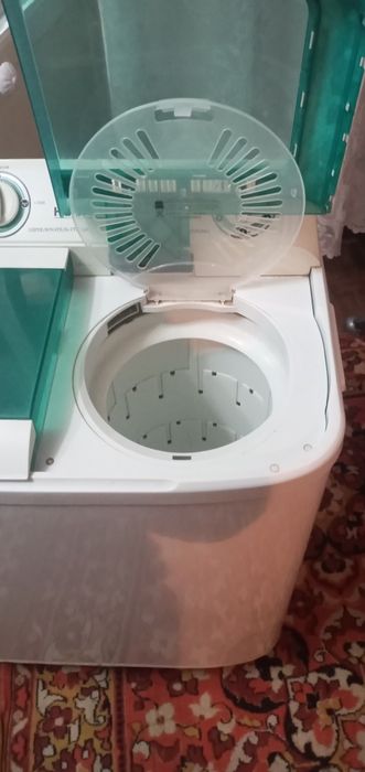 Продается  стиральная машинка полу автомат в отличном состоянии