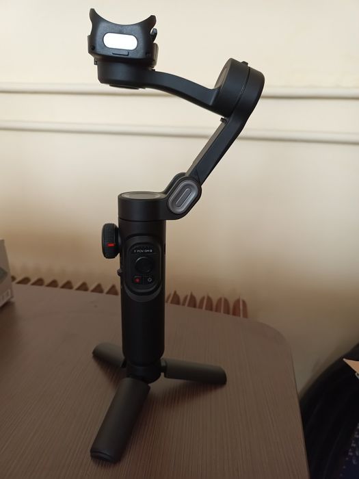 Gimbal Aochuan smart xe гимбъл стабилизатор