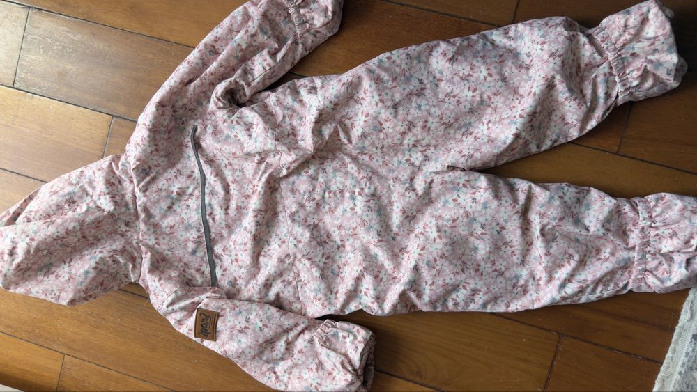 Продам комбинезон на осень 2par2