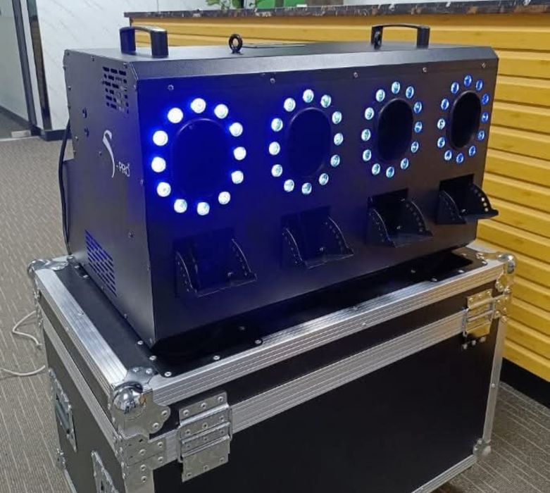 Inchiriez masină baloane cu fum