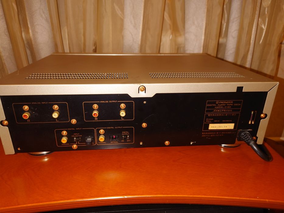 DAT магнитофон Pioneer D-90