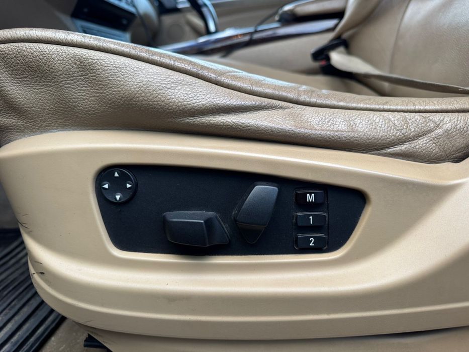 Продам машину